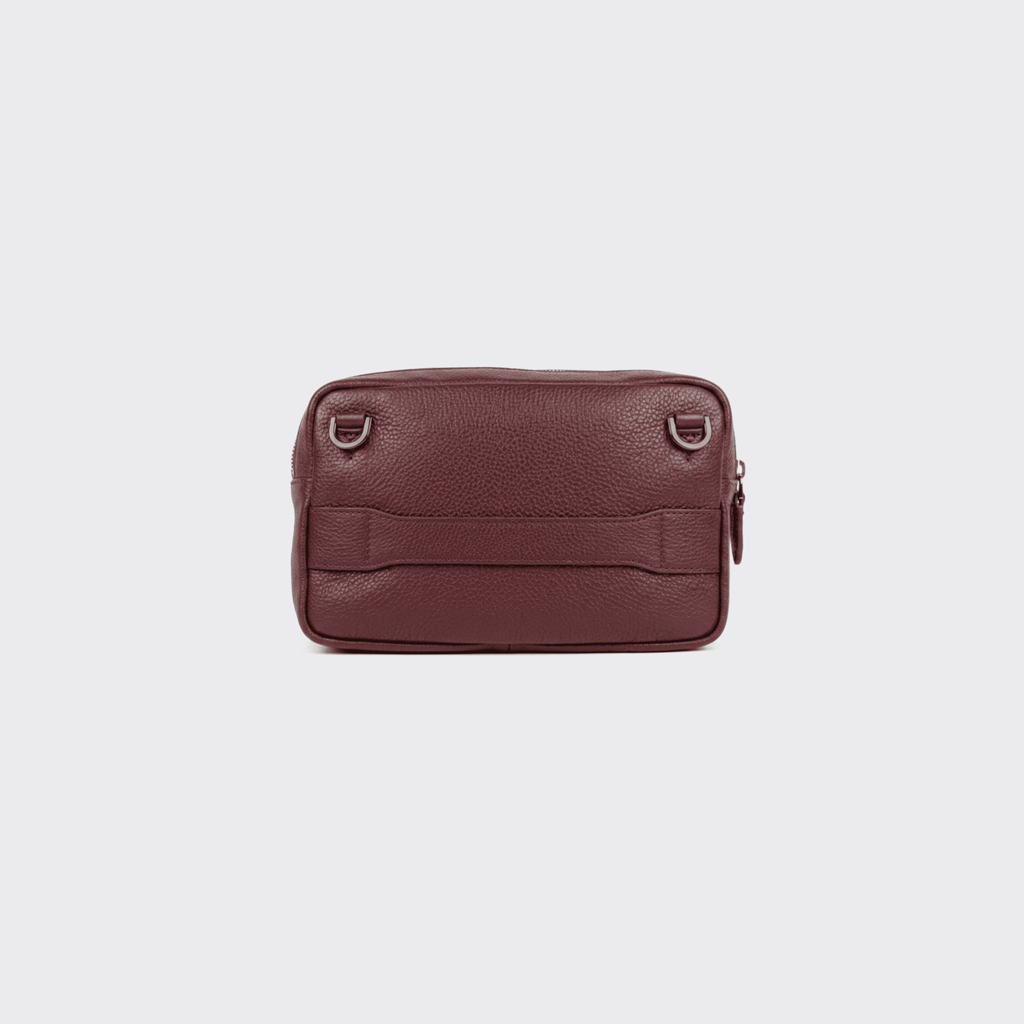 CLASSIC POUCH BAG